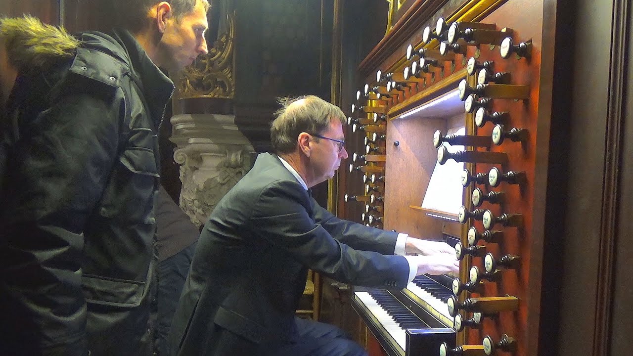 André de Jager improviseert op zijn geliefde Kam orgel in de Grote Kerk te Dordrecht (dec 2022)