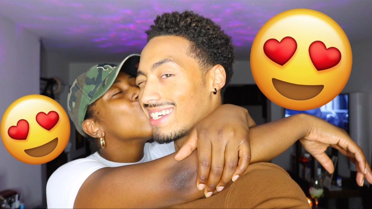 BOYFRIEND SURPRISES GIRLFRIEND with a Romantic At-Home Date Night!!❤️