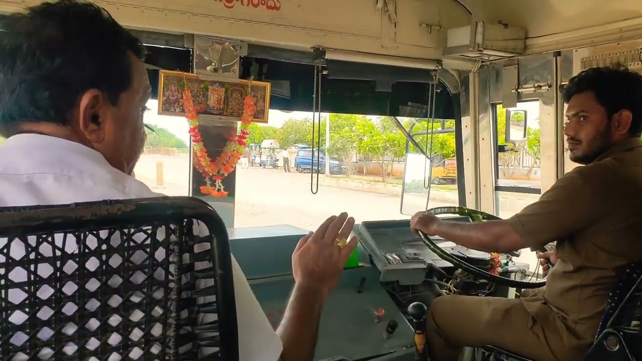 నేను మొదటిసారి  🚌 RTCబస్సు నడిపాను || Apsrtc డ్రైవింగ్ స్కూల్ (VIJAYAWADA) || Vdpm డిపో #apsrtc #rtc
