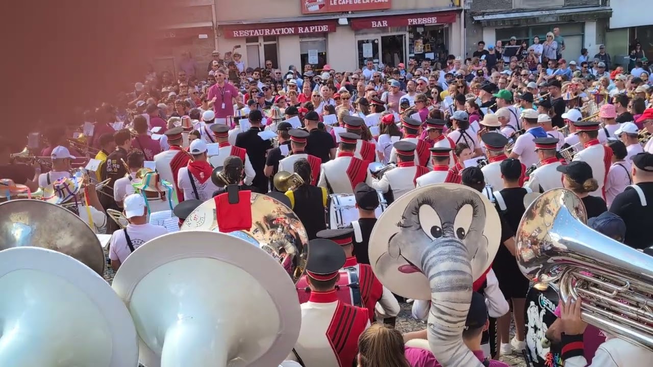 Bandafolies, Bessines sur Gartempe, Sweet Caroline par 300 musiciens