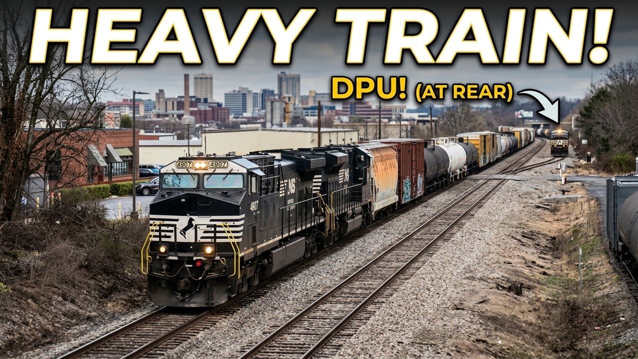 Norfolk Southern train leaving Knoxville TN with loaded freight cars