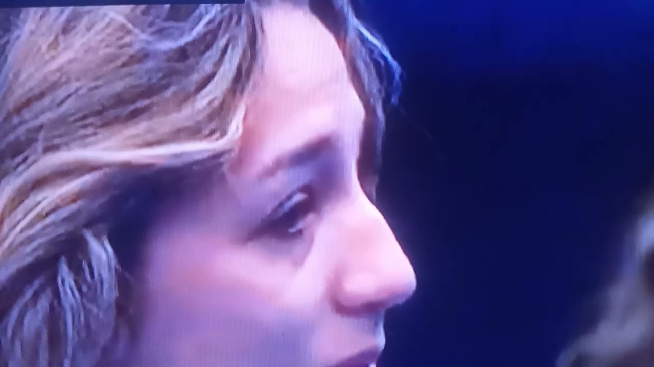 ANA DESCOBRE DO PAREDÃO  FALSO