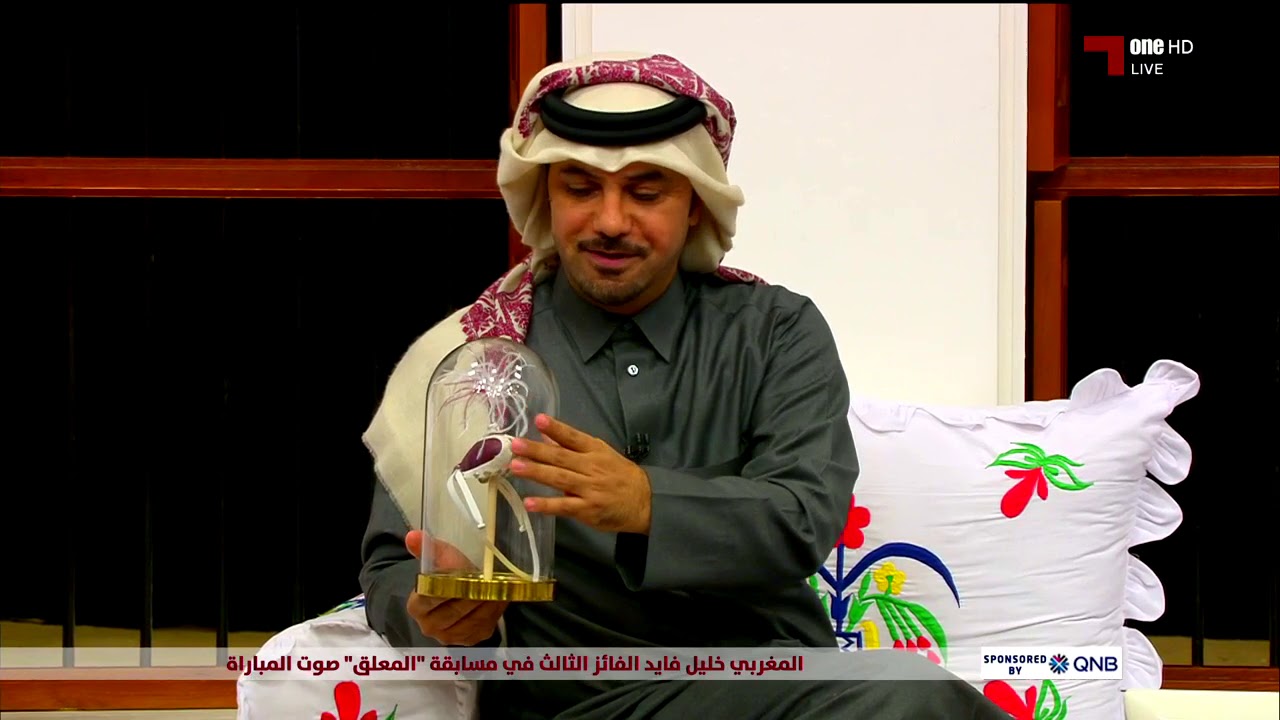 خالد جاسم راعي المجلس يشكر جميع من قدم الحلويات احتفالا بفوز منتخبنا الوطني