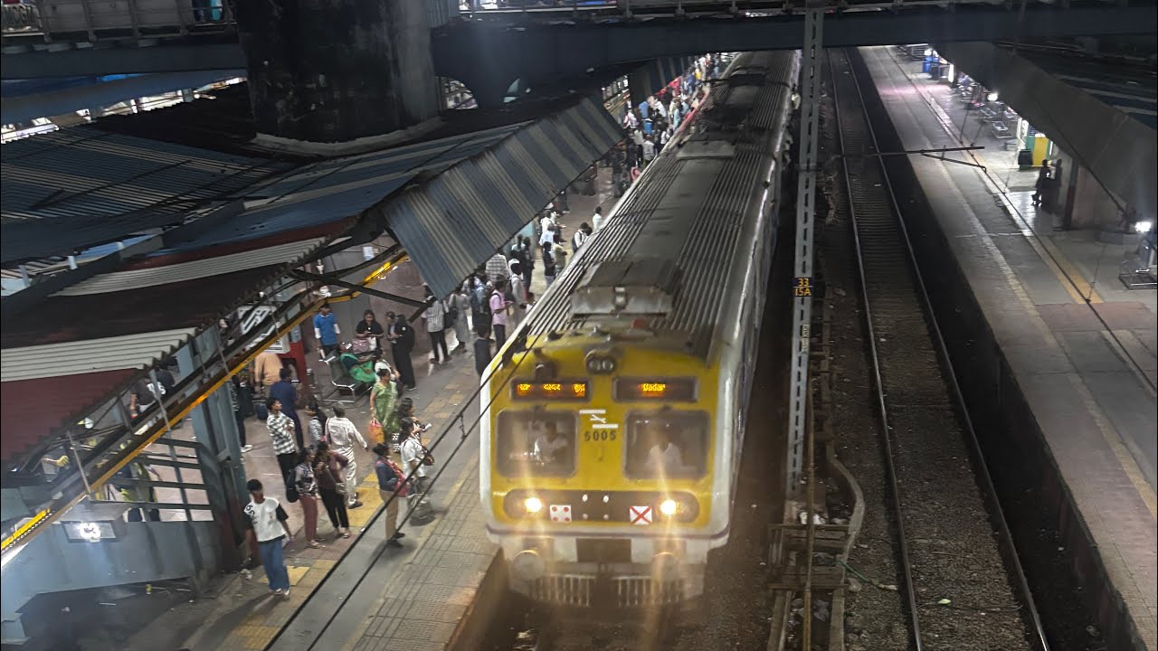 Mumbai local train|| life line of Mumbail|Mumbai 24 hours running train ||Mumbai crowded train