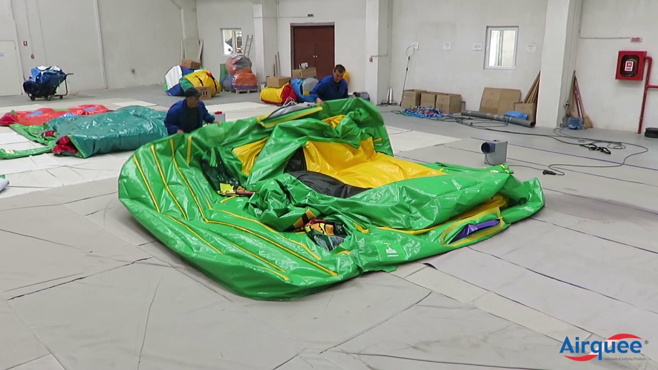 How to roll up your inflatable AIRQUEE Inflatable