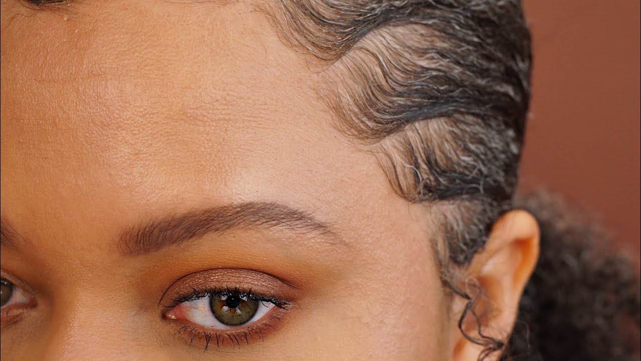 HOW TO STYLE YOUR EDGES ON WIRY SILVER HAIR // Samantha Pollack