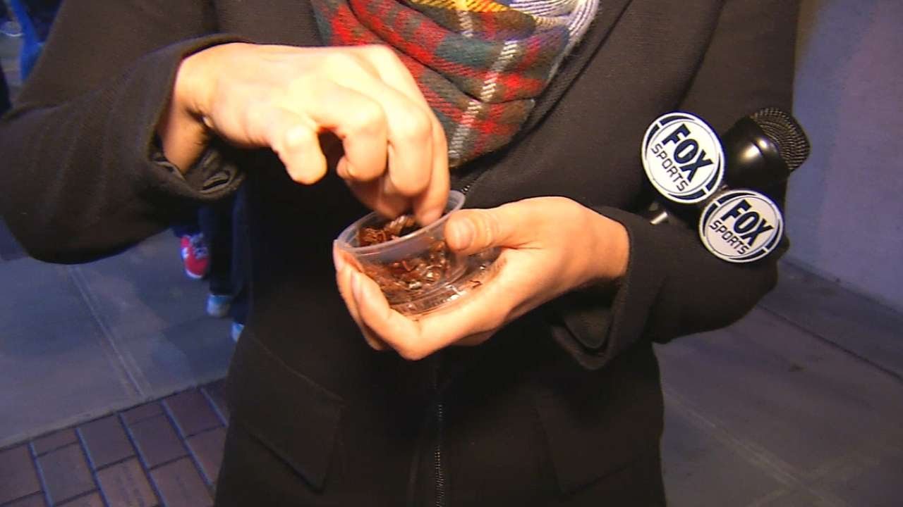 MIA@SEA: Marlins' booth tries chili lime grasshoppers