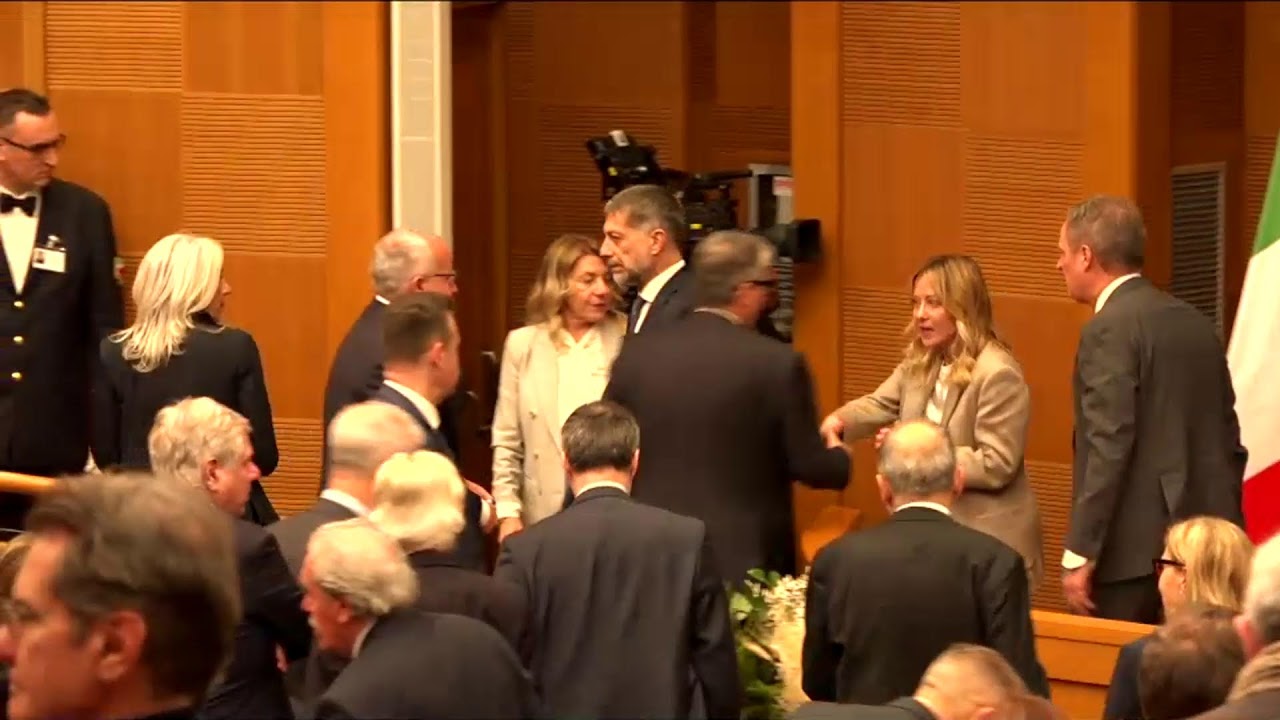 Conferenza stampa inizio anno premier Meloni