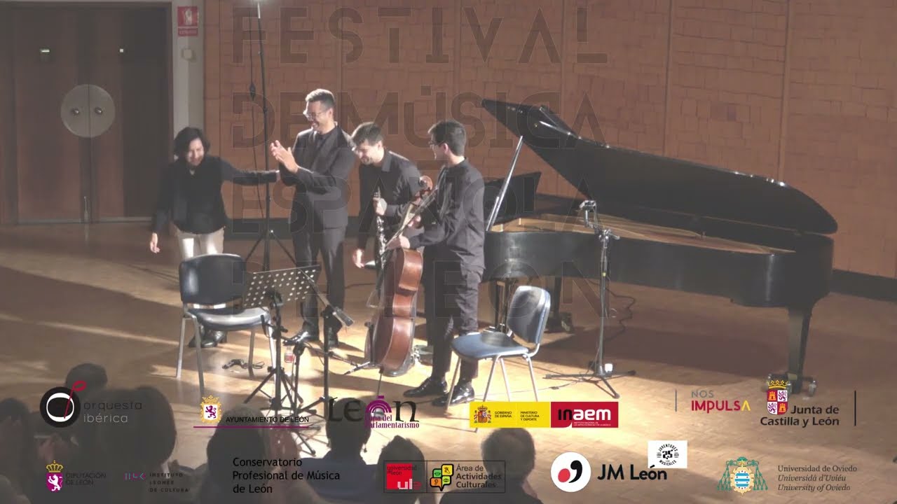 CARMEN ALONSO: Amanecer, atardecer, anochecer.Trío Schola. 36º Festival Música Española (León, 2023)