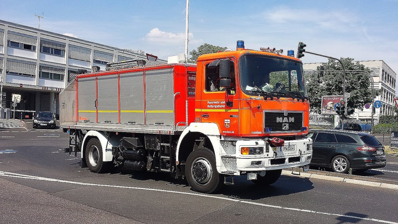(Einsatzfahrten aus Bonn) 30 min. Einsatzfahrten von Berufsfeuerwehr, Rettungsdienst und Polizei
