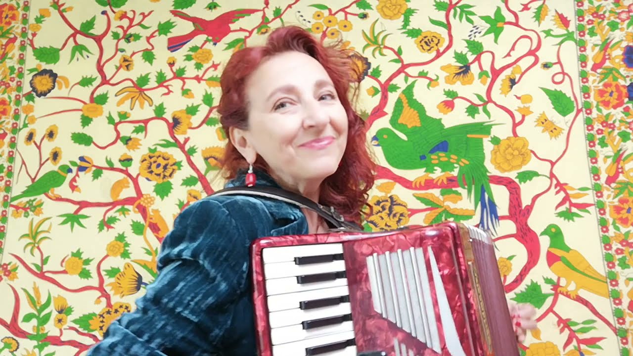 Svetla sings from the Ebro to the Danube