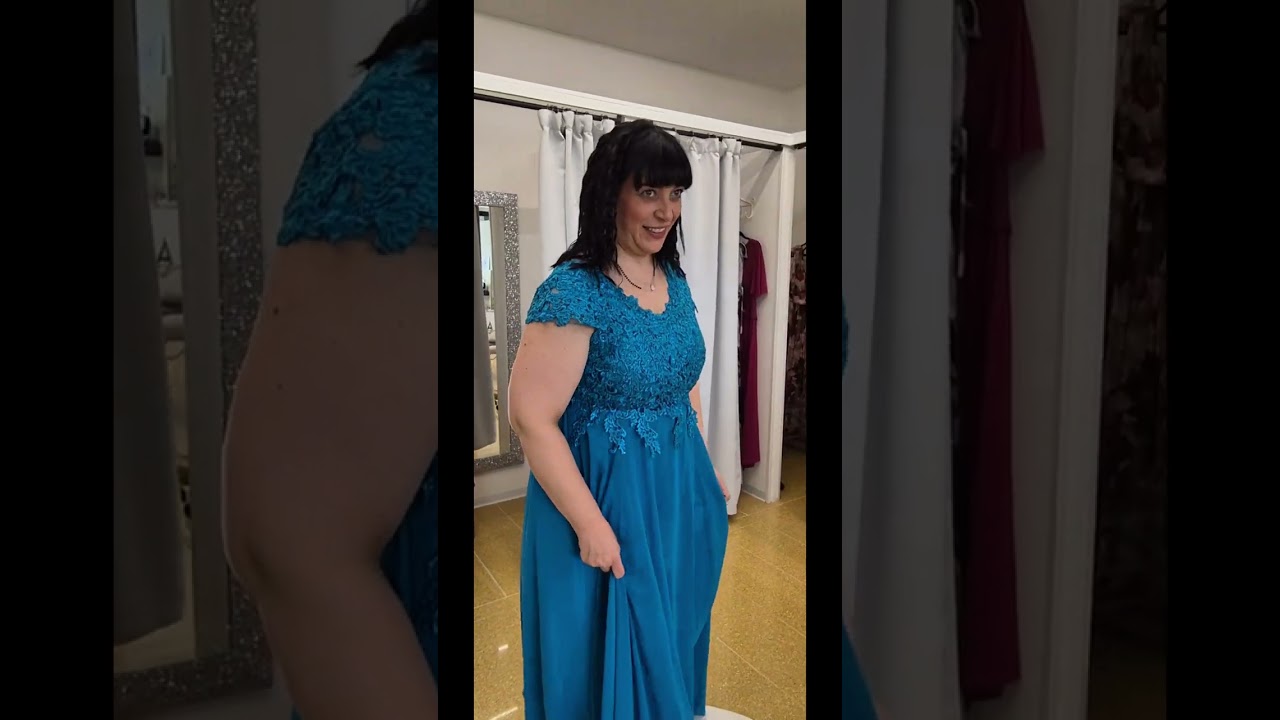 Nuovi abiti cerimonia curvy a meno di 200 euro