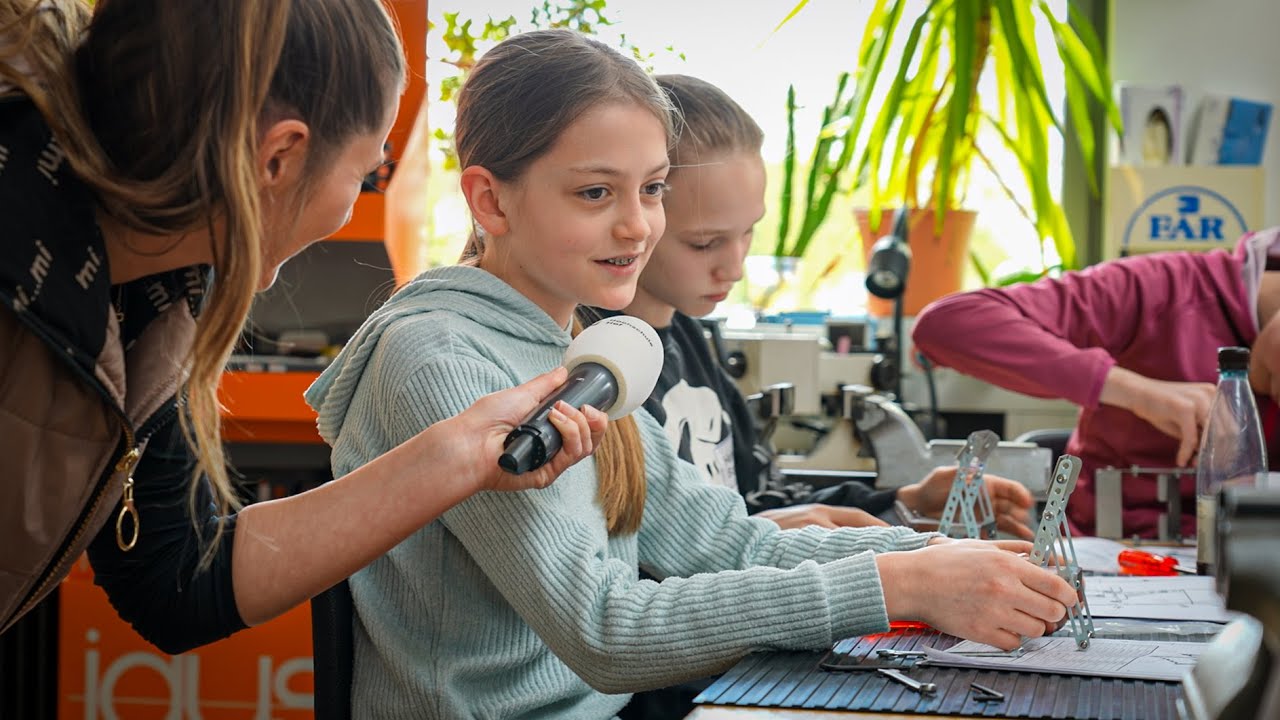 Campus-Reporterin Franzi: Ausprobieren, kennenlernen, basteln - Girls' Day an der Hochschule Hof