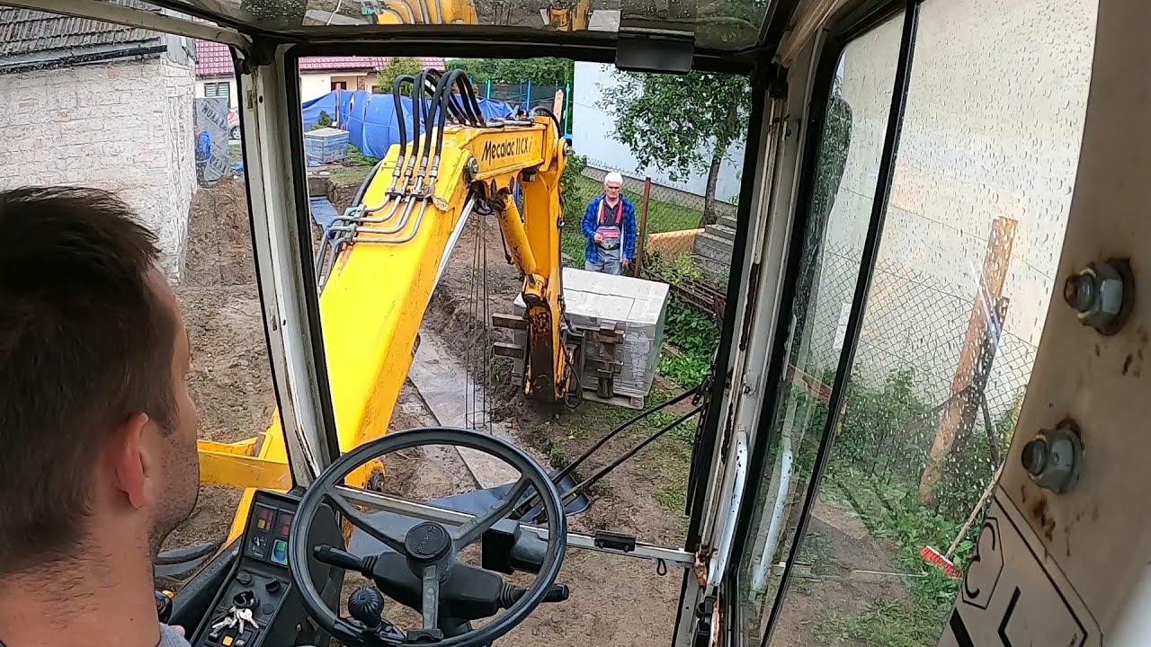 Przewożenie palet z bloczkami betonowymi #Mecalac11CXi