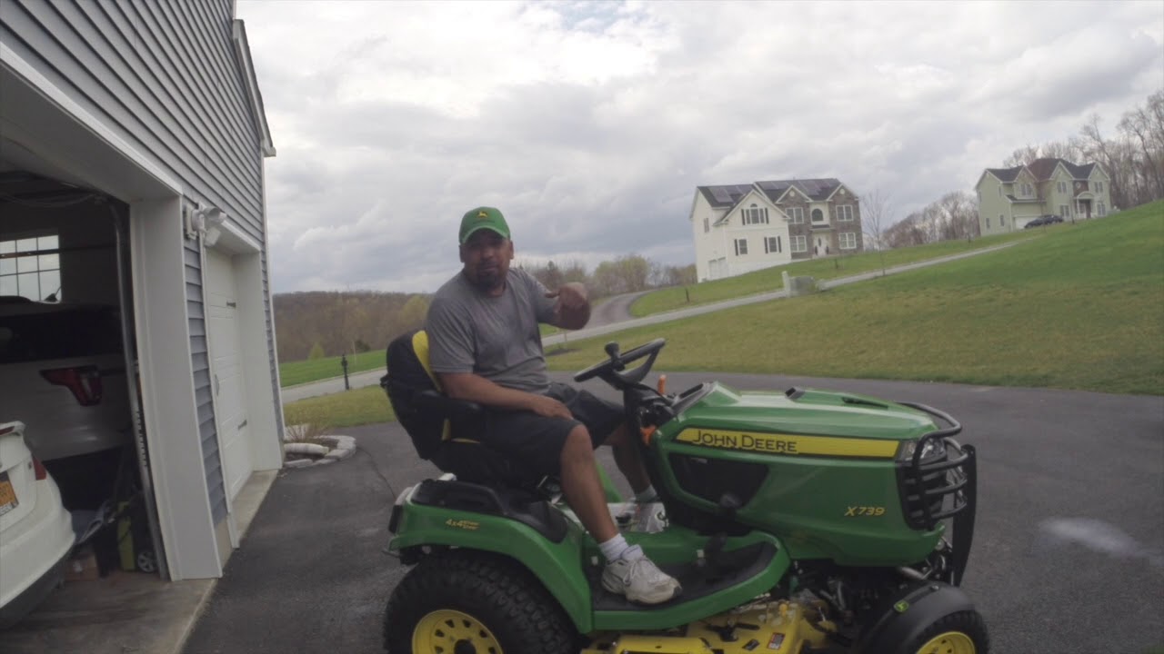 John Deere X739 1 year review