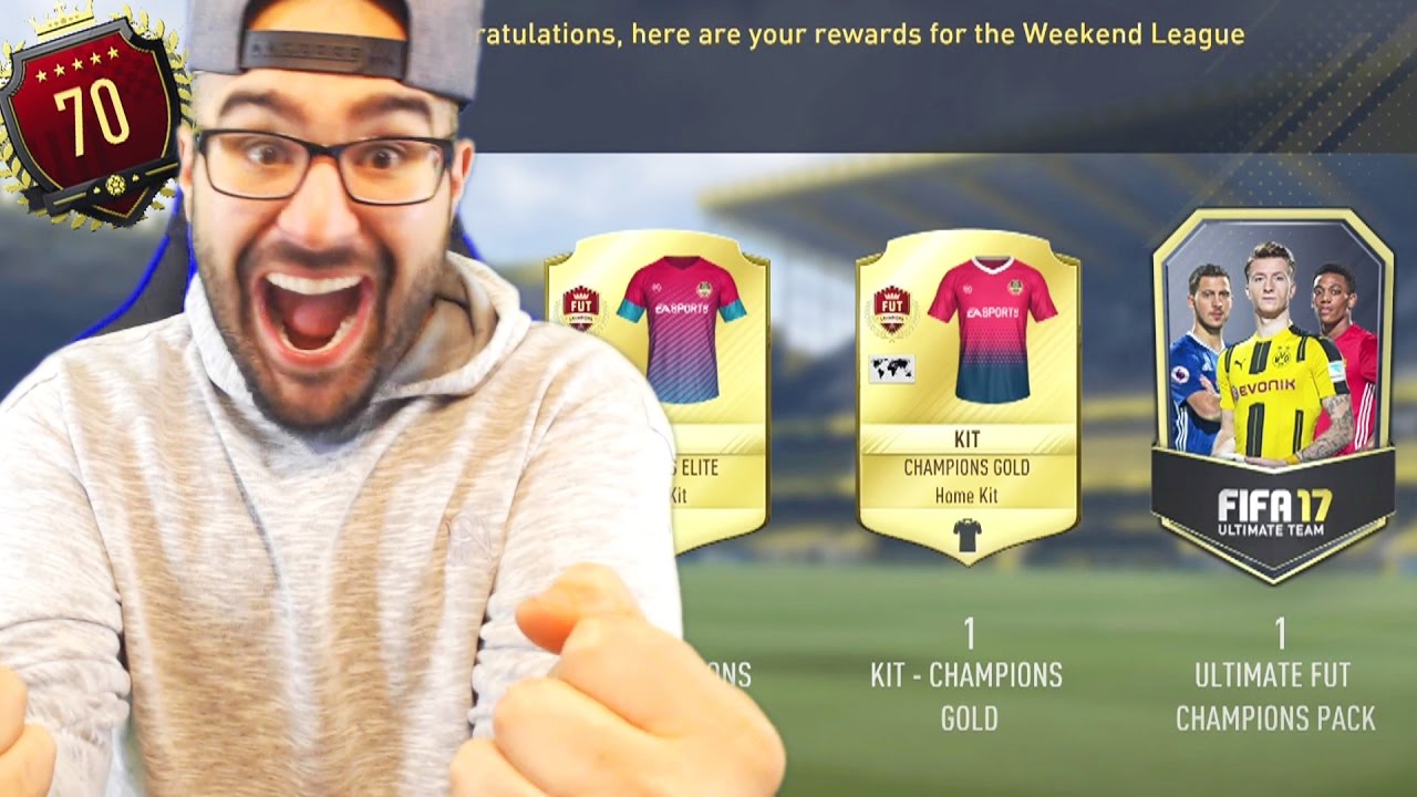 INSANE TOP 100 MONTHLY REWARDS FUT CHAMPIONS! FIFA 17 WEEKEND LEAGUE