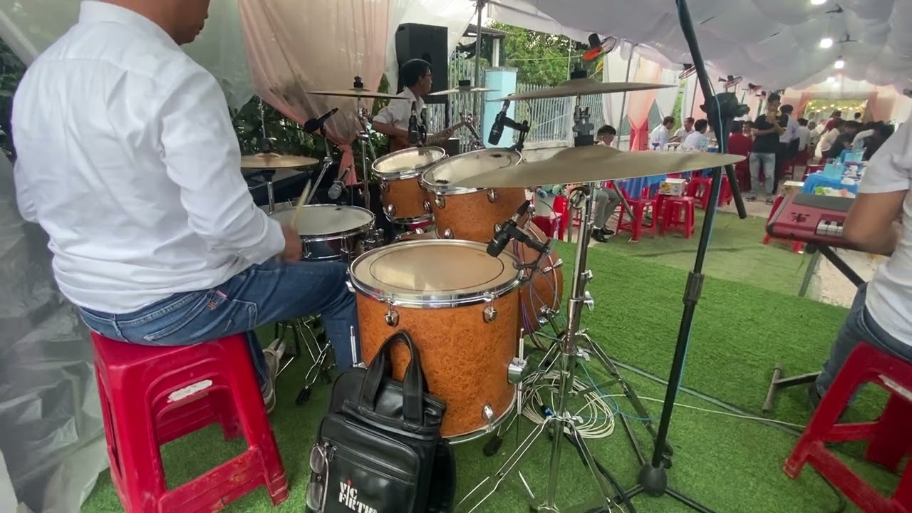 Cheri Cheri Lady - Phiên Bản Drum Sôi Động Đầy Cuốn Hút Của Trung Nguyễn