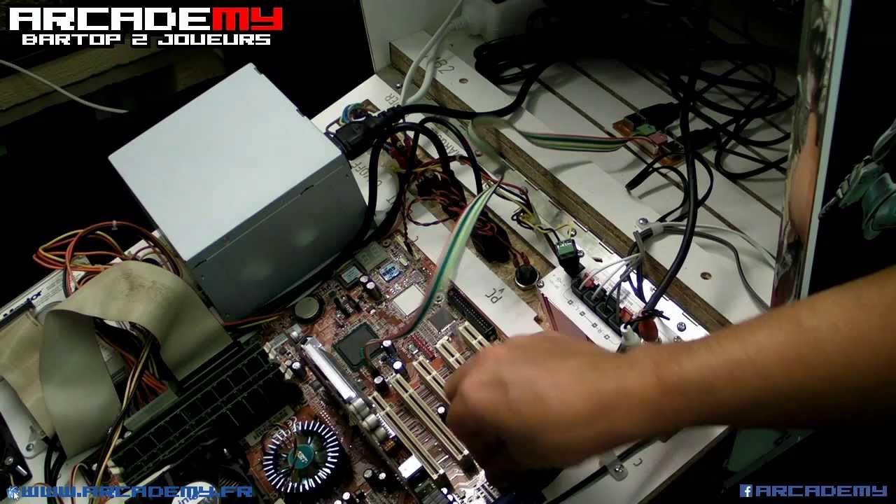 Vidéo de montage bartop 2 joueurs étape 25