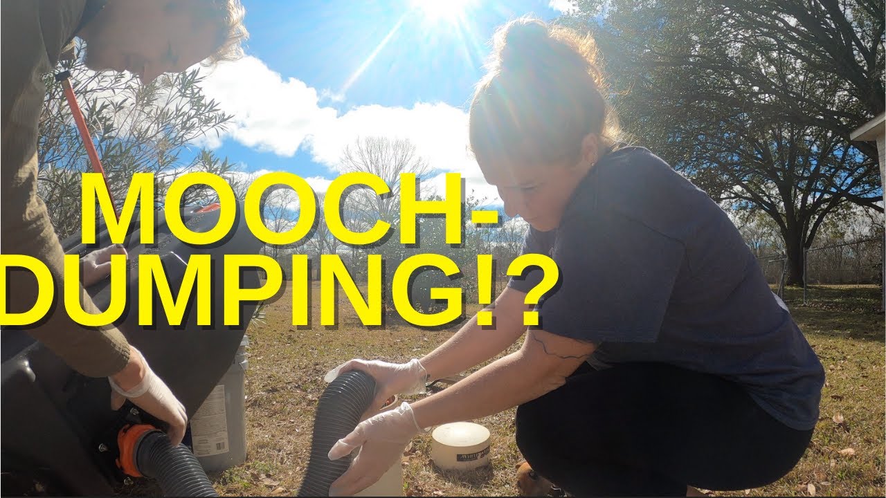 How To: Dump RV Waste Mooch-Docking - Mooch Dumping