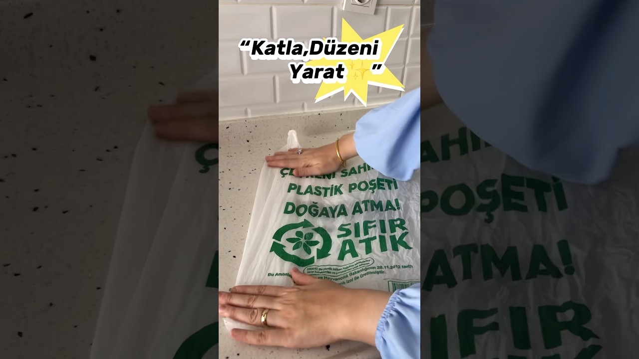 Poşet Katlama Taktikleri 🛍️ Dolapta Yer A&ccedil;an Y&ouml;ntem | Plastic Bag Folding Hack Save Space in Second