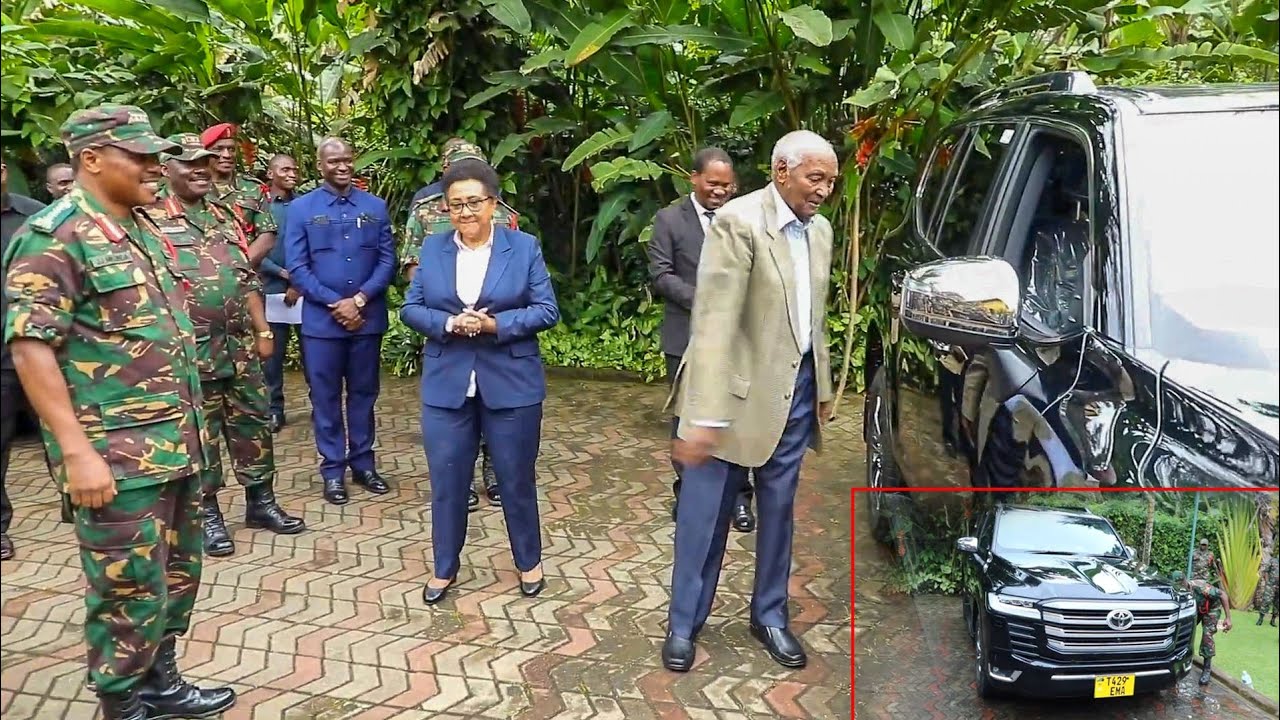 MKUU WA MAJESHI WA KWANZA TANZANIA APEWA GARI JIPYA LA KISASA NA SERIKALI,ATAJA GARI LA KWANZA..