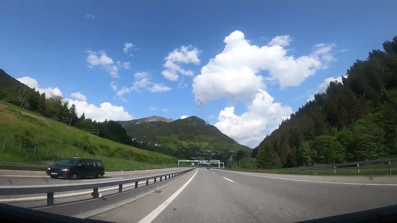 Switzerland: A2 Gotthard Straßentunnel - Bellinzona