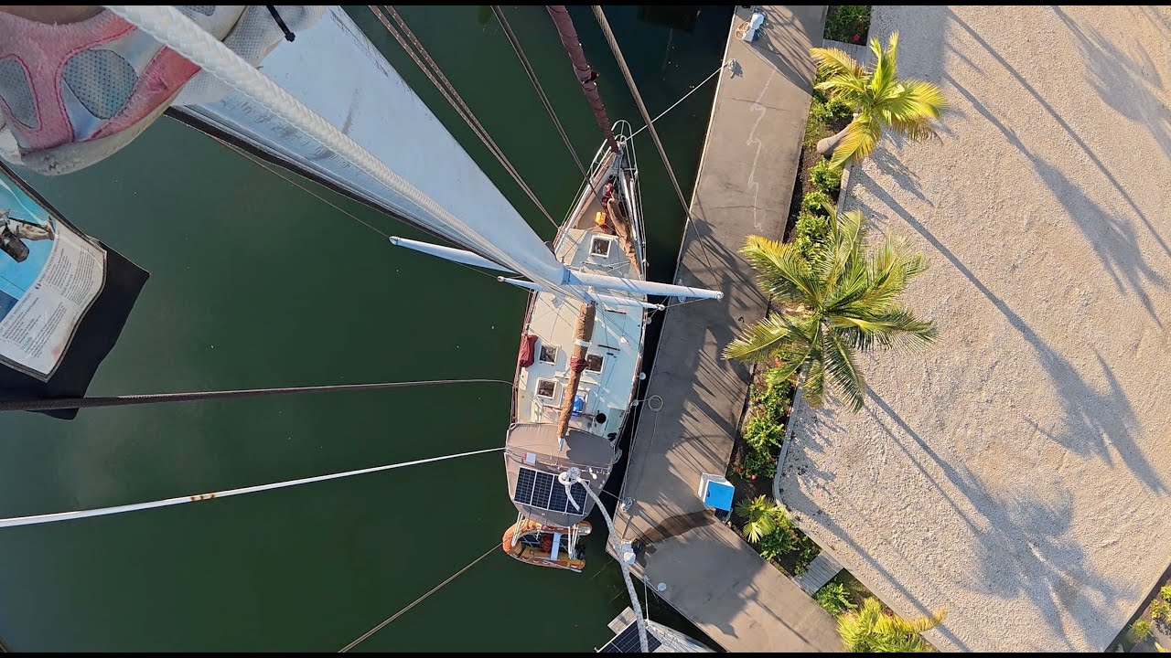 Яхта Skipjack Sailing 148 поднята на мачту! Фал отремонтирован! Вышла из марины Hummingbird, тепе...