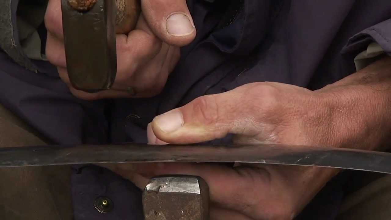 Sensenmähen - Sense dengeln (Teil 2)