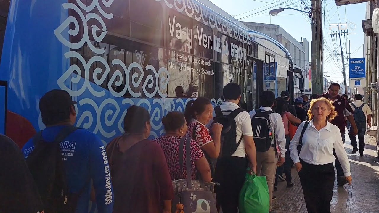 🚍EL TRANSPORTE PÚBLICO, UN DILEMA PARA LOS MERIDANOS🚍
