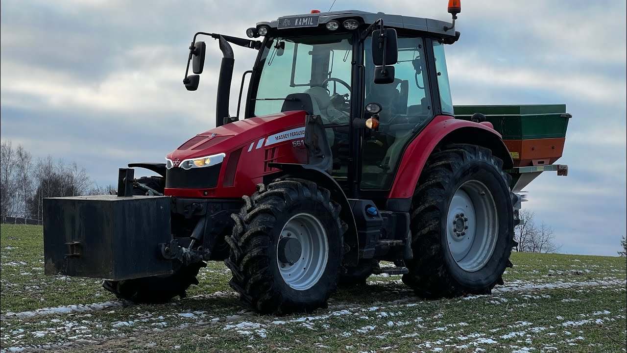 Nowy nabytek Massey Ferguson 5611 Rozsiewanie kieserit
