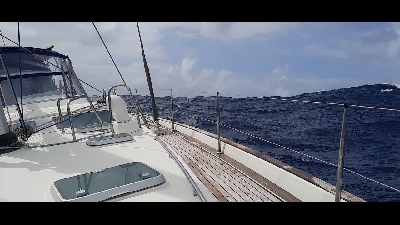 Nach 18h mit ca.40kn Wind = 10m Wellen