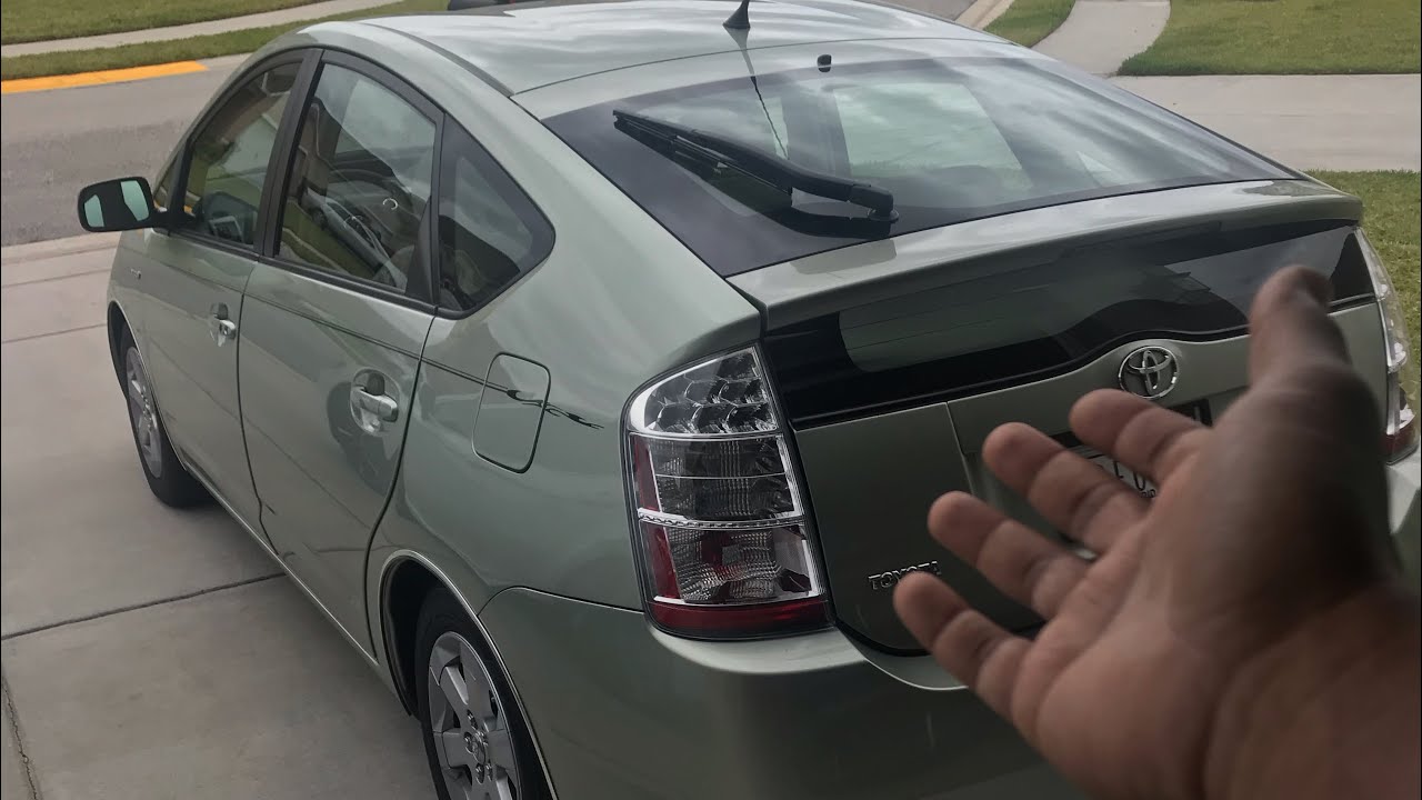 How to install LED headlight and interior bulbs in a 2007 Toyota Prius! | GARAGE DRIVEN