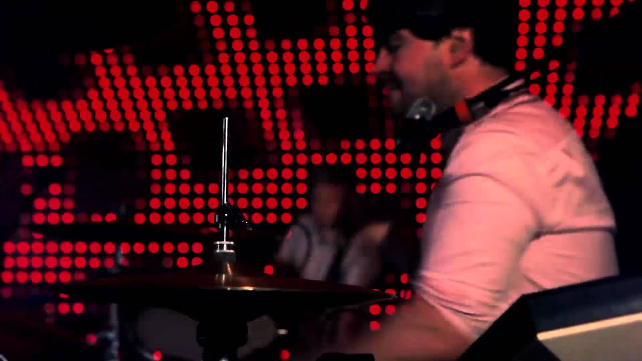 Friendly Fires - Hurting (Lightbox Session)