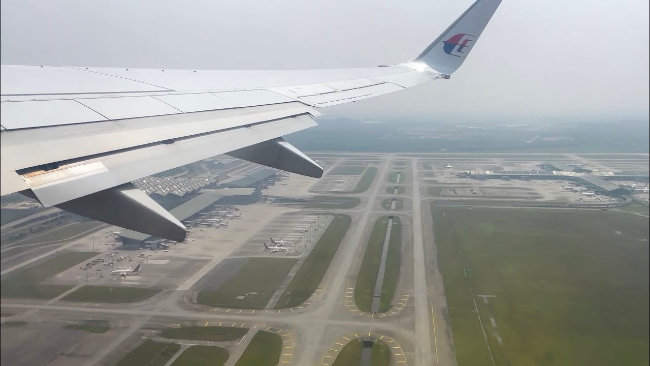 Malaysia airlines MH2520 | KUL to KCH | 17 Apr 2023 | Haze Takeoff KLIA