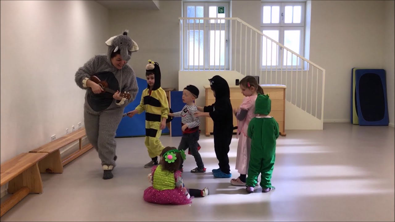 LULIKA Die Kinderpolonaise (Einblick)