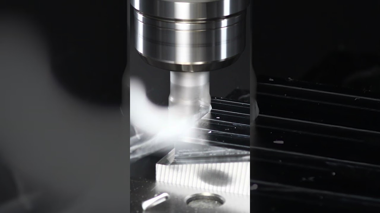 We machined aluminum with a depth of cut of 16 mm! #cnc #machine #tools #ev