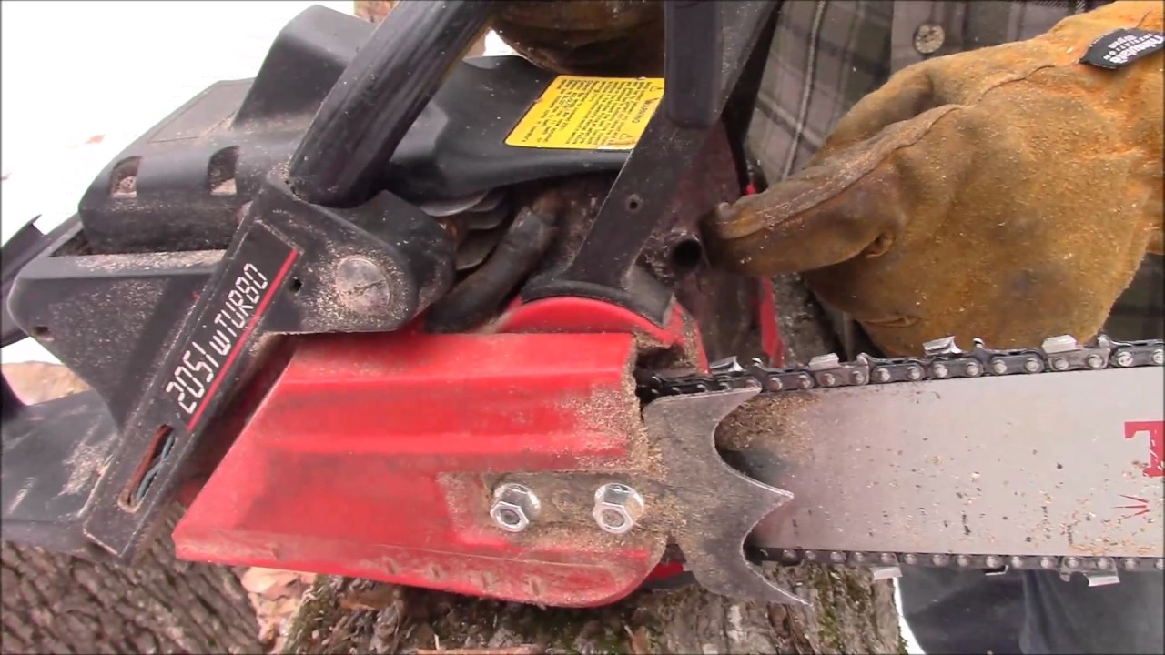 A Day In The Woods Jan 2017, Skidding Logs, Running A Jonsered 2051 & 