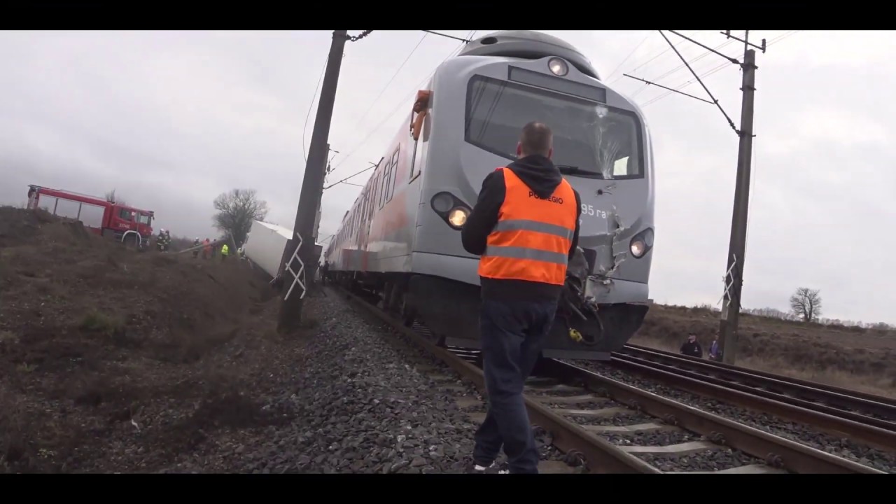 JRG-5 Poznań 2019.01.08 Zderzenie pociągu z ciężarówką