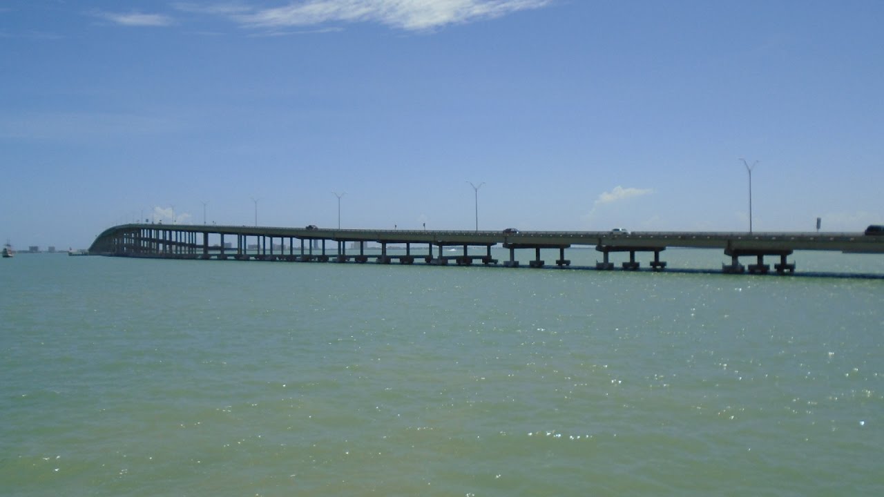 QUEEN ISABELLA MEMORIAL BRIDGE, SOUTH PADRE ISLAND, TEXAS, USA