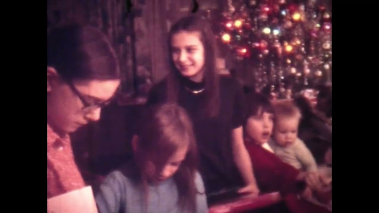 1975 Christmas Eve video with Aunt Is