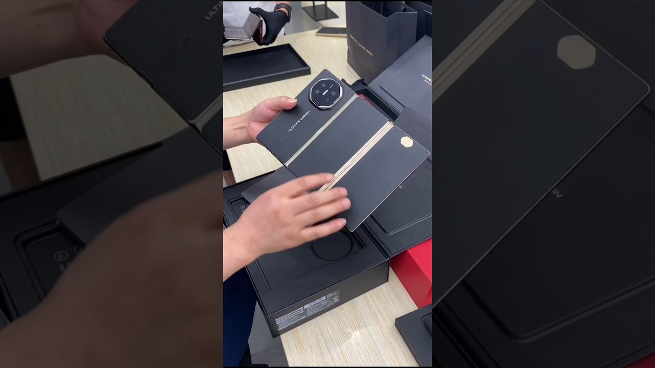 HUAWEI MATE XT ULTIMATE HP LIPAT 3 PERTAMA DI DUNIA‼️ #viralvideo #handphonebaru #unboxing #tech
