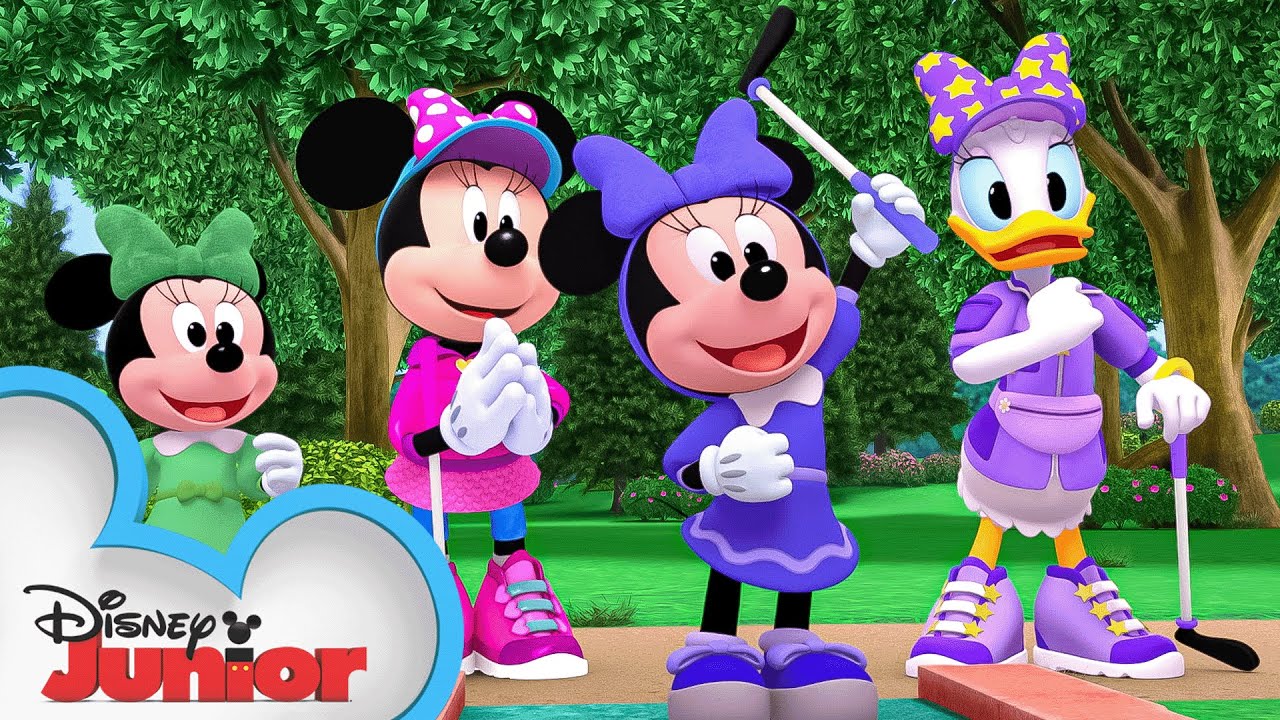 Extreme Minnie Golf | Minnie's Bow-Toons: Camp Minnie 🏕🎀 |@disneyjr​