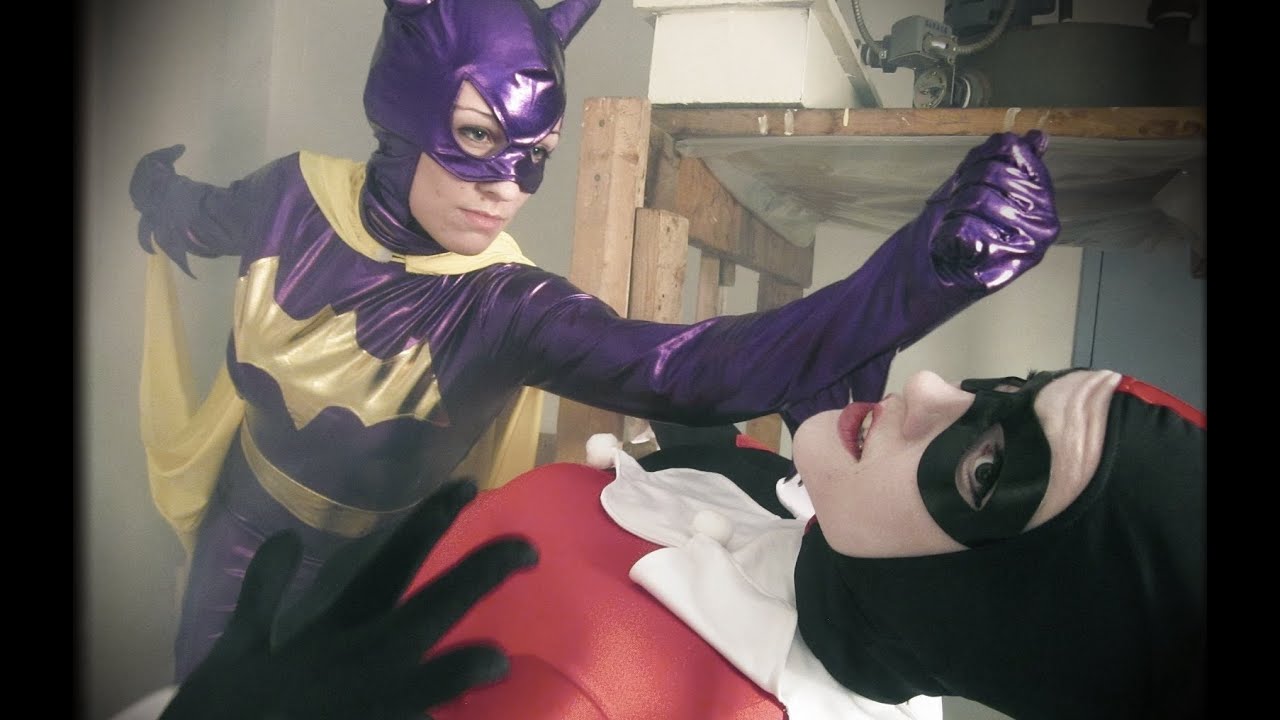 Batgirl vs Harley Quinn    Fan Film