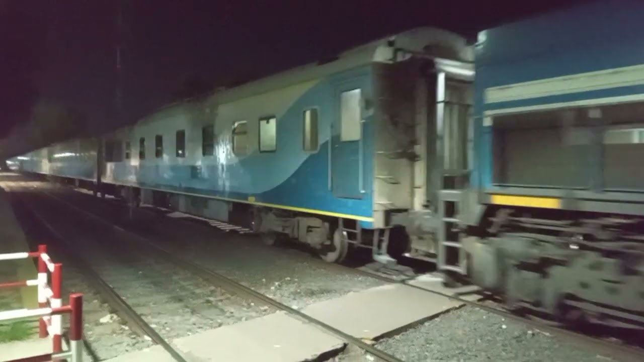 EMD GM GT22CW A923 y A916 + Tren N° 277 