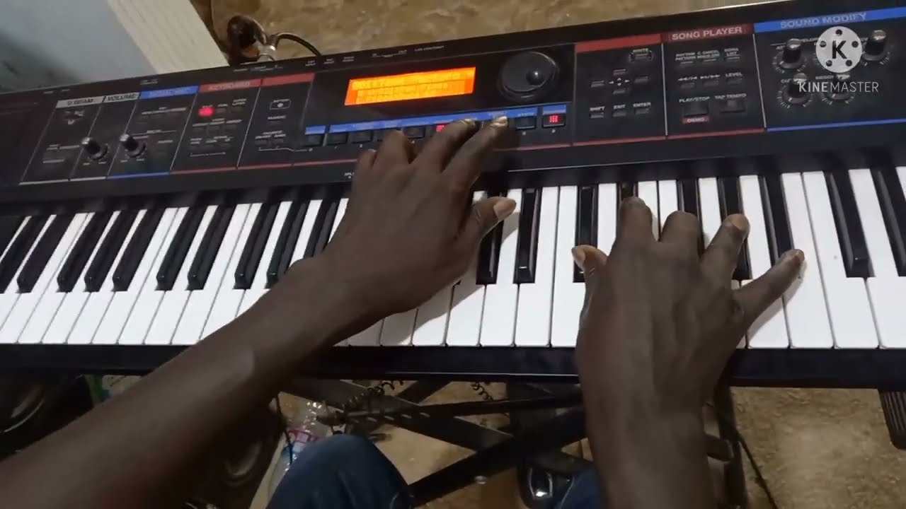 onipa sombo from Florence obinim keyboards lessons