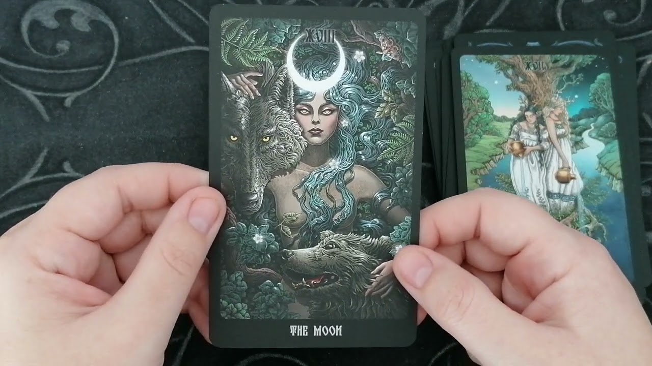 Présentation du Slavic legends Tarot de taroteca studio