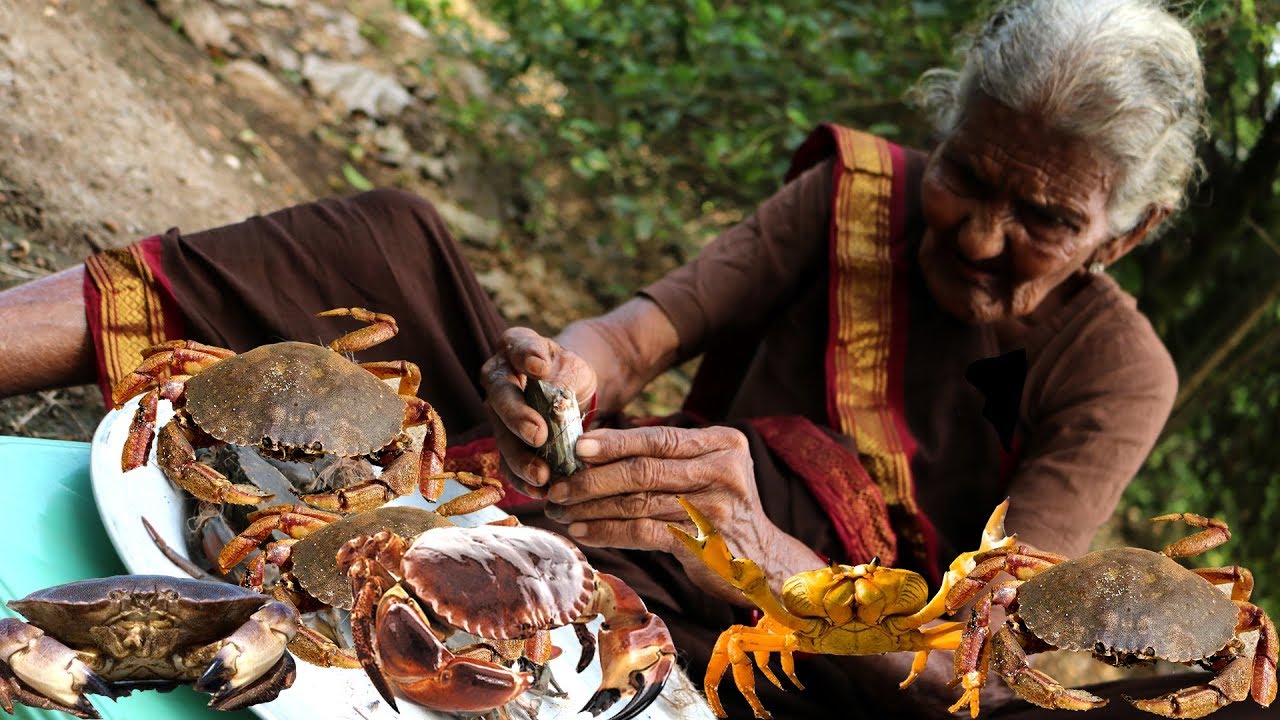 Granny's CRABS Fry | Big Crabs Roast | Delicious Crabs Recipe by Granny