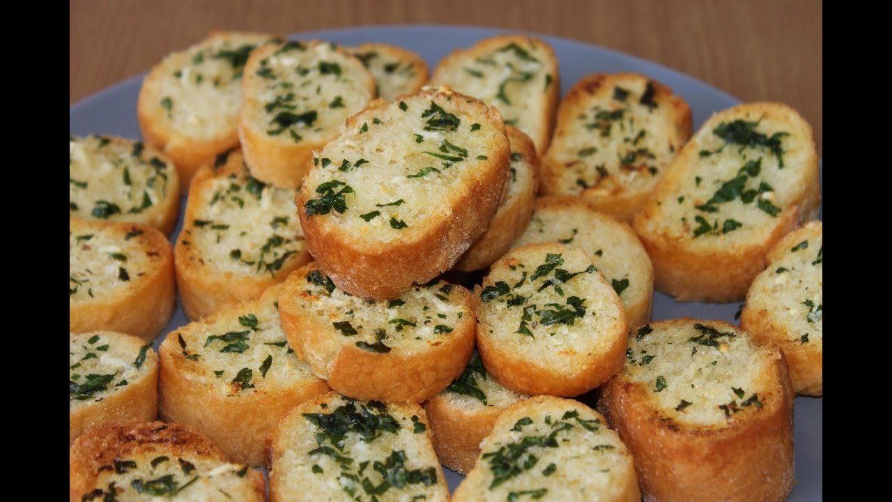 Student Mealz - How to make garlic bread