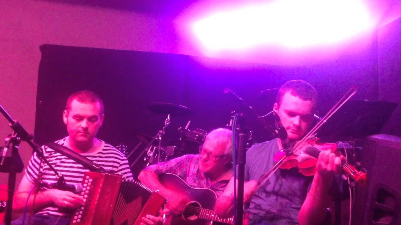 Martin & Daniel Hunter: The Mountain Road/ Foxhunters/ The Bucks of Oranmore