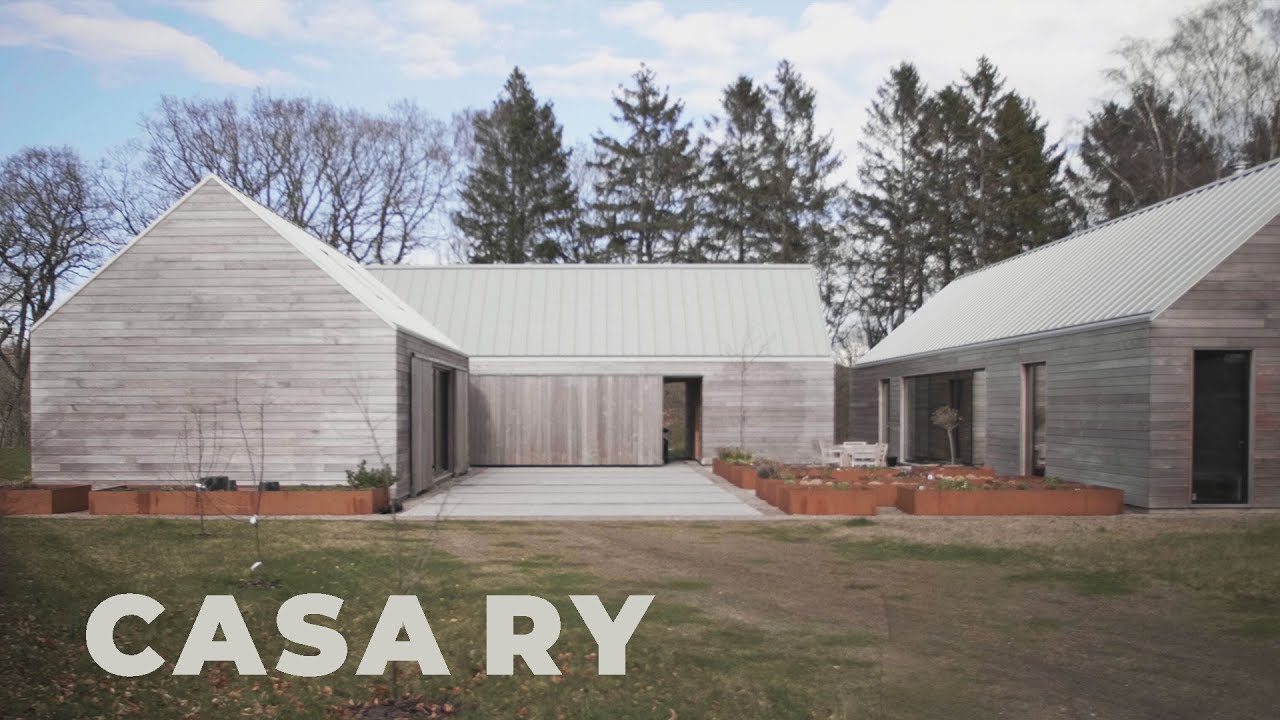 Scandinavian Serenity: A Modern Farmhouse Retreat in Jutland